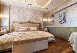 The "Gold and silver bedroom" is the new project of "Shkola Remonta" show on TNT.